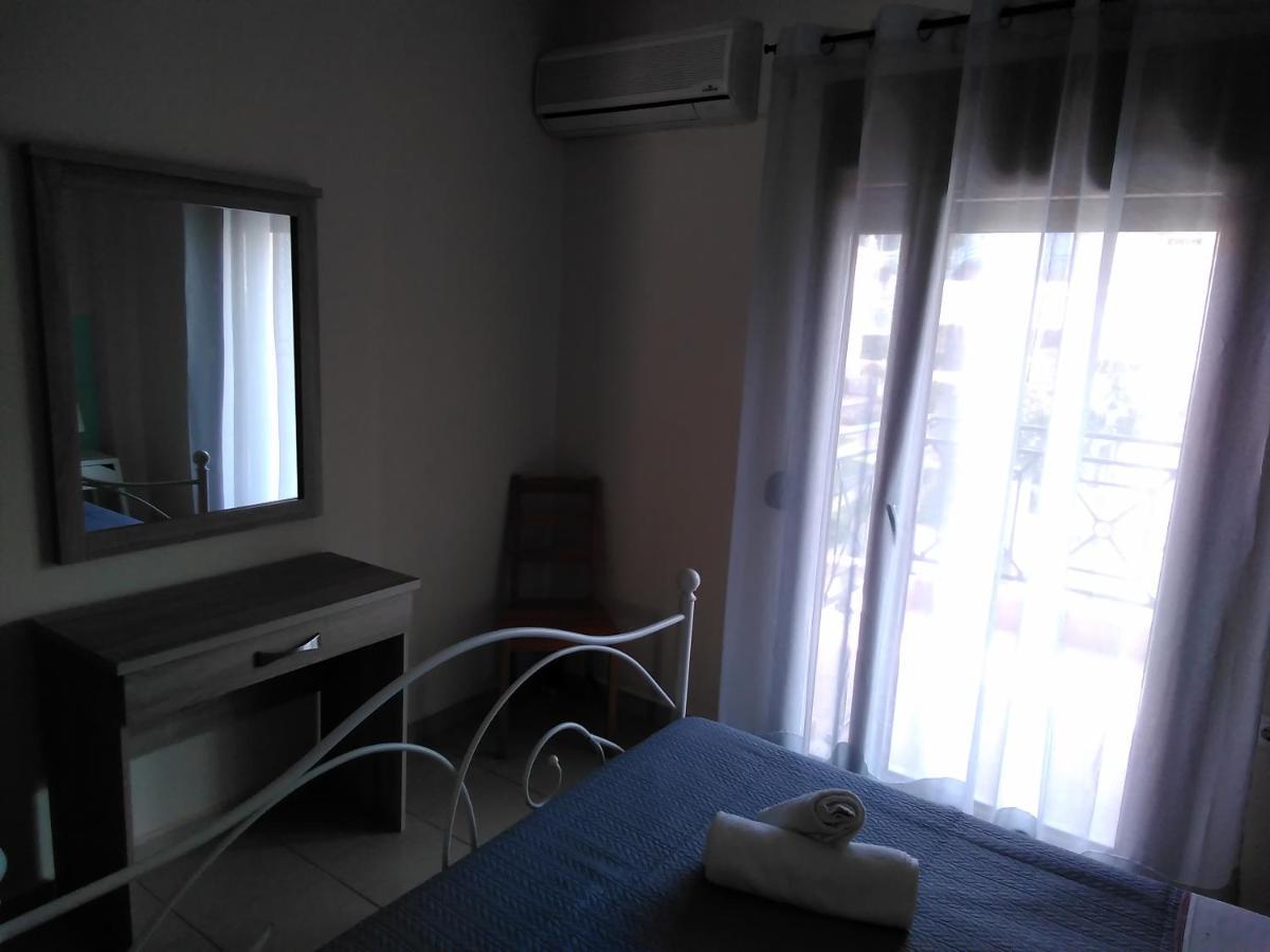 Chrusanthi'S Apartment Nea Skioni Luaran gambar